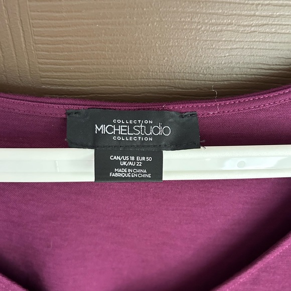 Michel Studio Collection V-Neck Sleeveless Dress in Plum - Picture 4 of 8